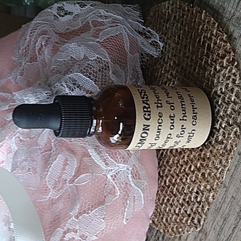 3/$5 Lemongrass essential oil